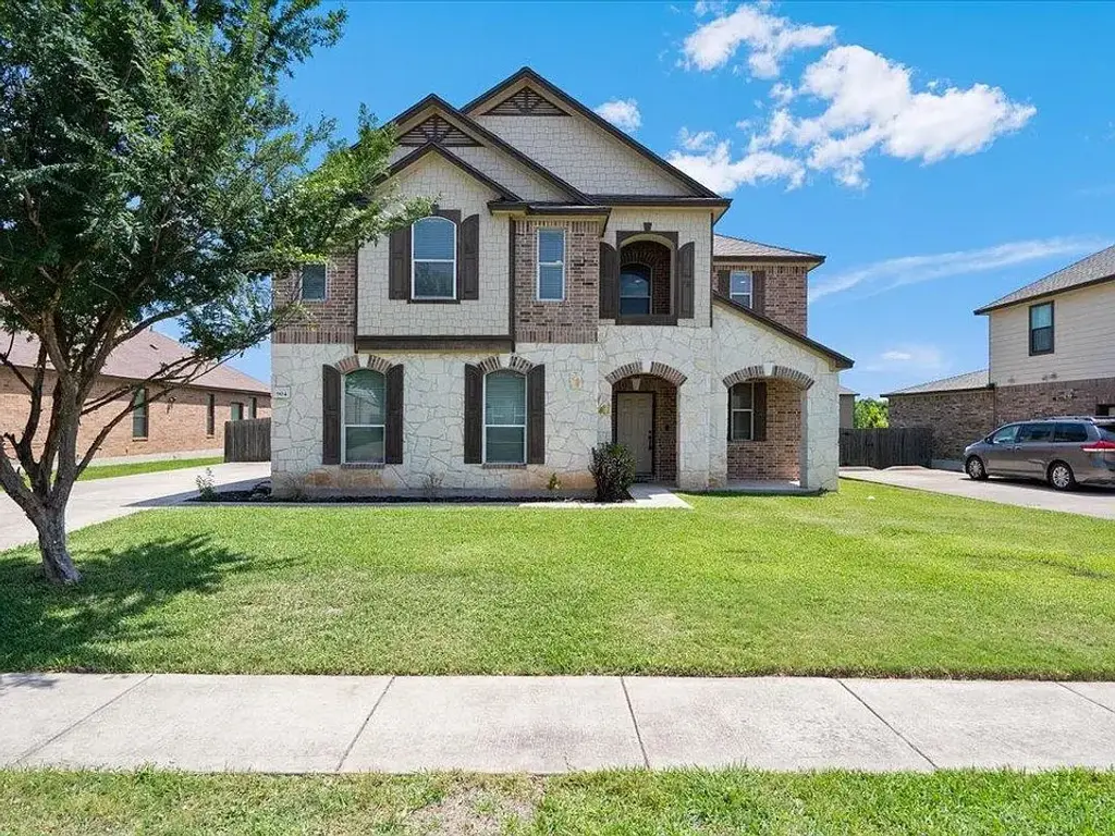 904 Lonesome Lilly Way, Pflugerville