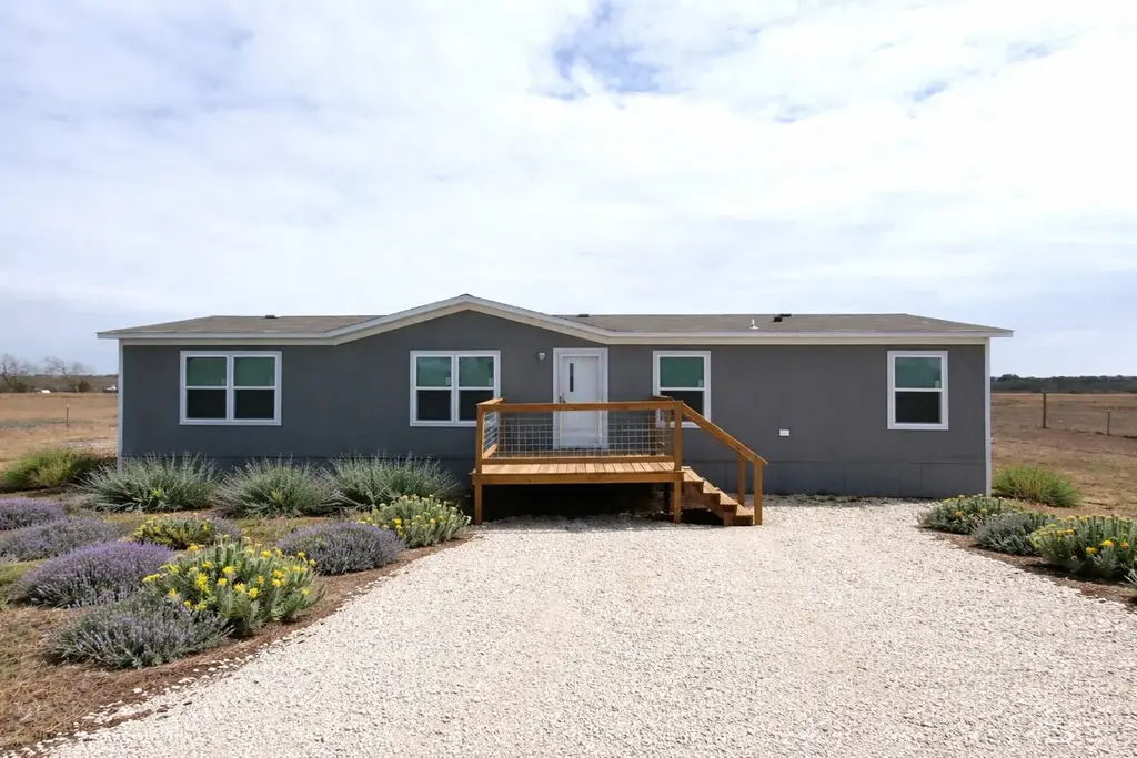 6945 Seawillow Road, Lockhart