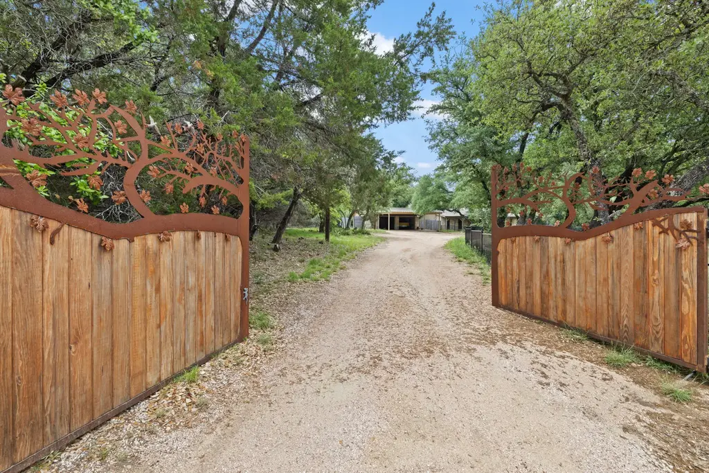 16207 Big Oak Circle, Leander