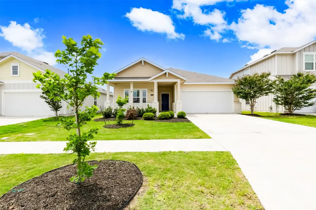 2721 Winding Creek Road, Kyle