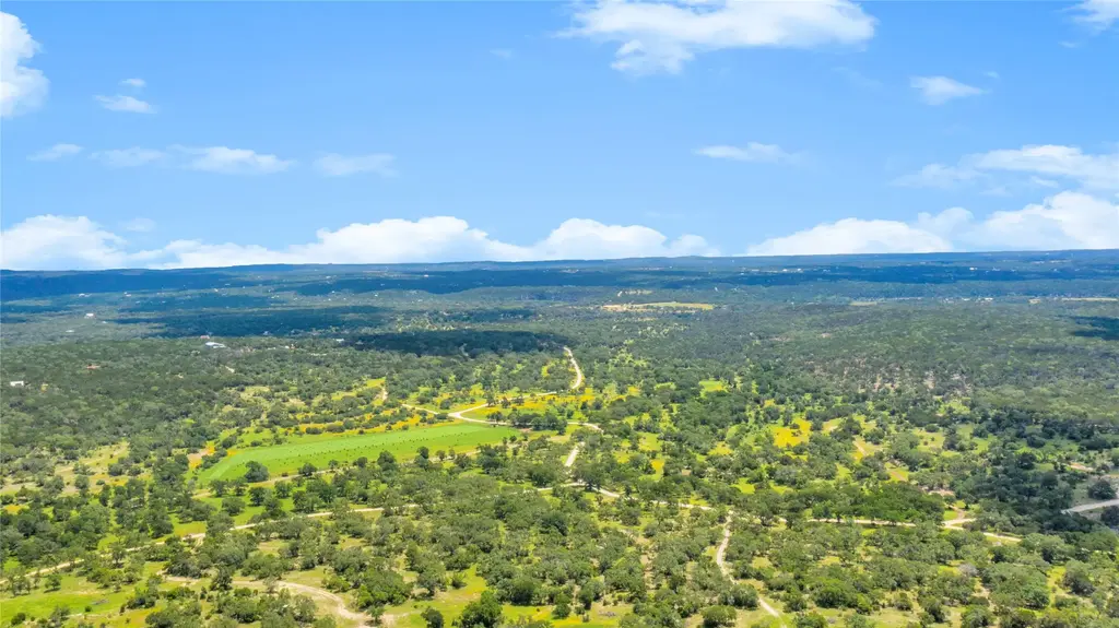 400 Wolf Trail, Wimberley