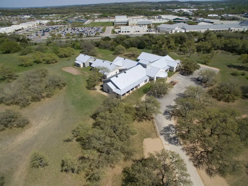 400 W Old Hwy 290, Dripping Springs