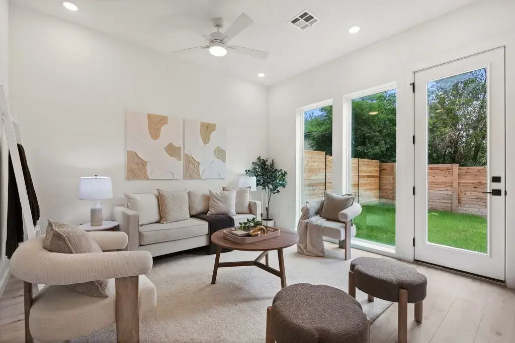 401 N Bluff Drive 10102, Austin
