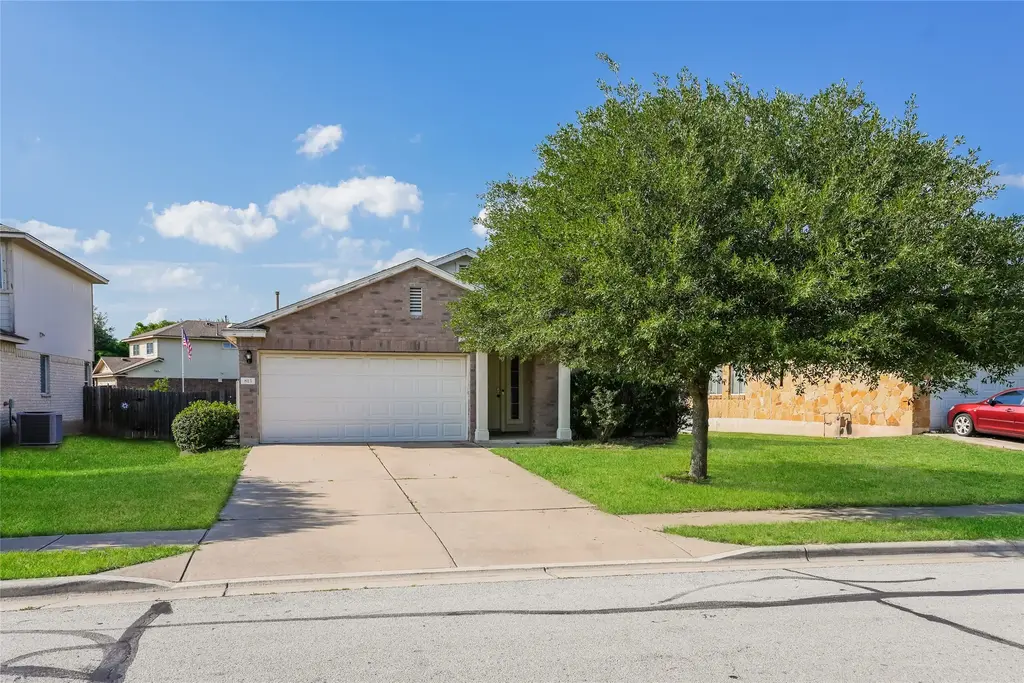 813 Middle Brook Drive, Leander