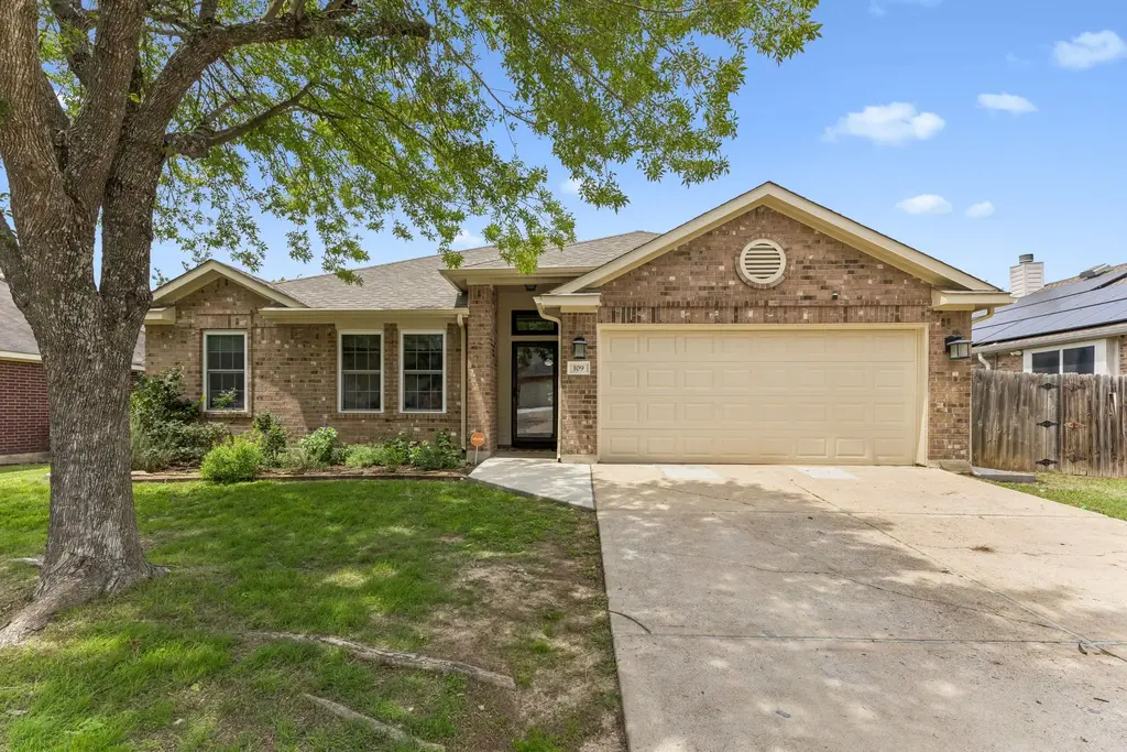 109 Pecanwood S, Kyle