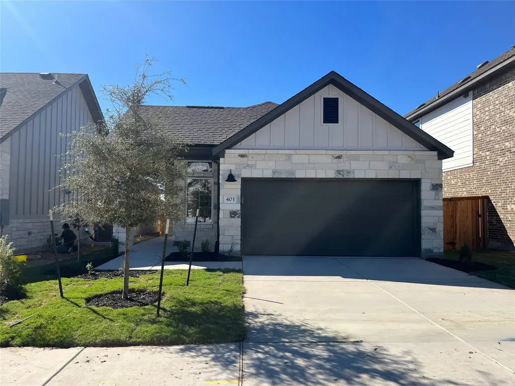 401 Darley Oak Drive, Dripping Springs