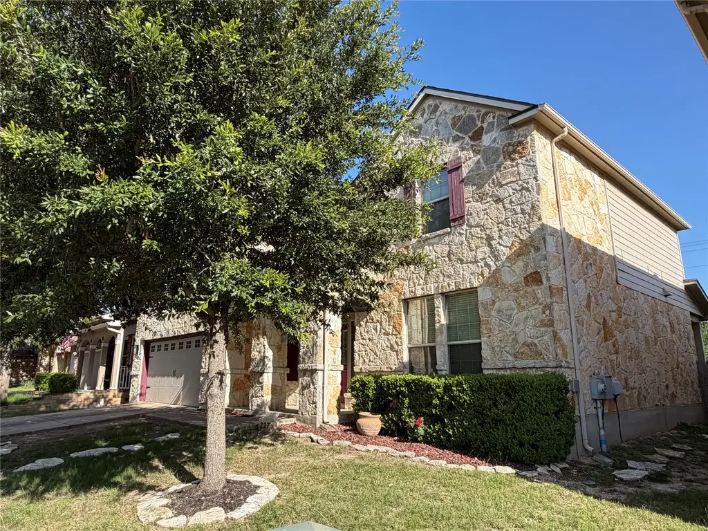 227 Sandstone Trail, Buda