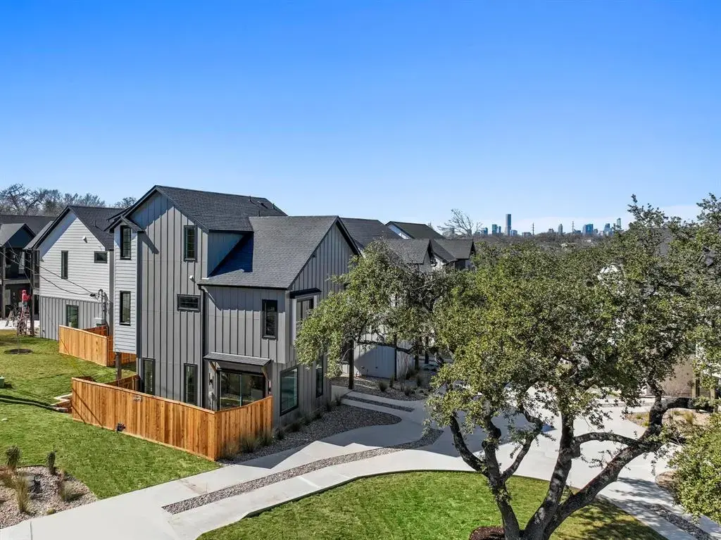 1736 Bunche Road Building 1, Austin