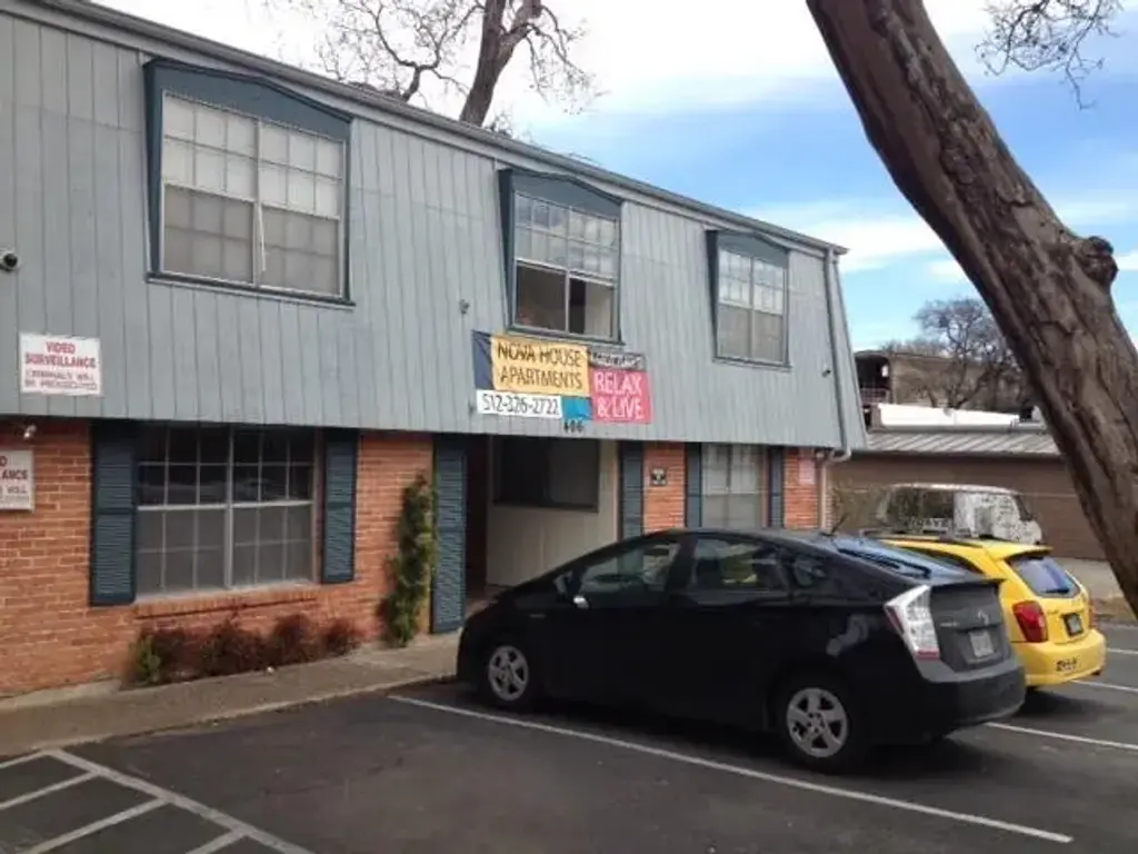 404 E 30th Street 201, Austin