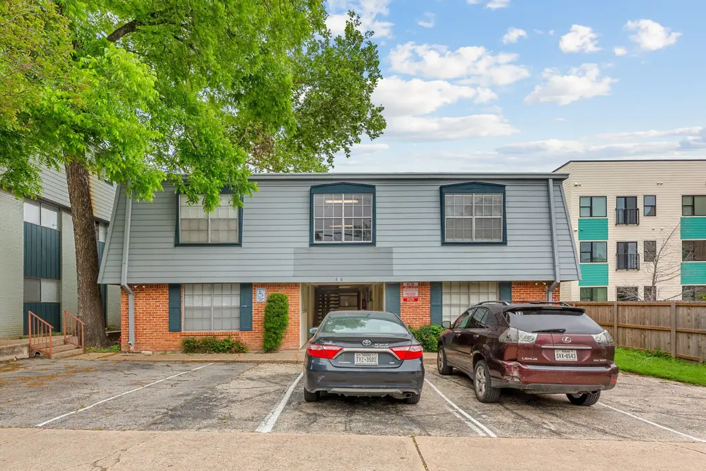 406 E 30th Street 204, Austin