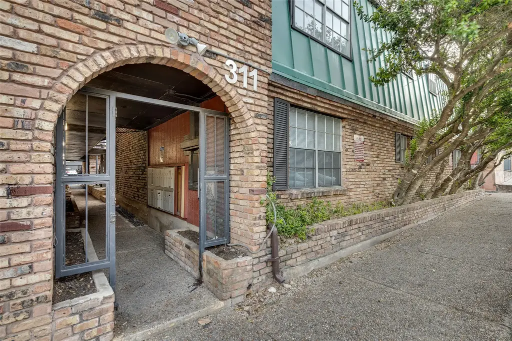 311 E 31st Street 208, Austin