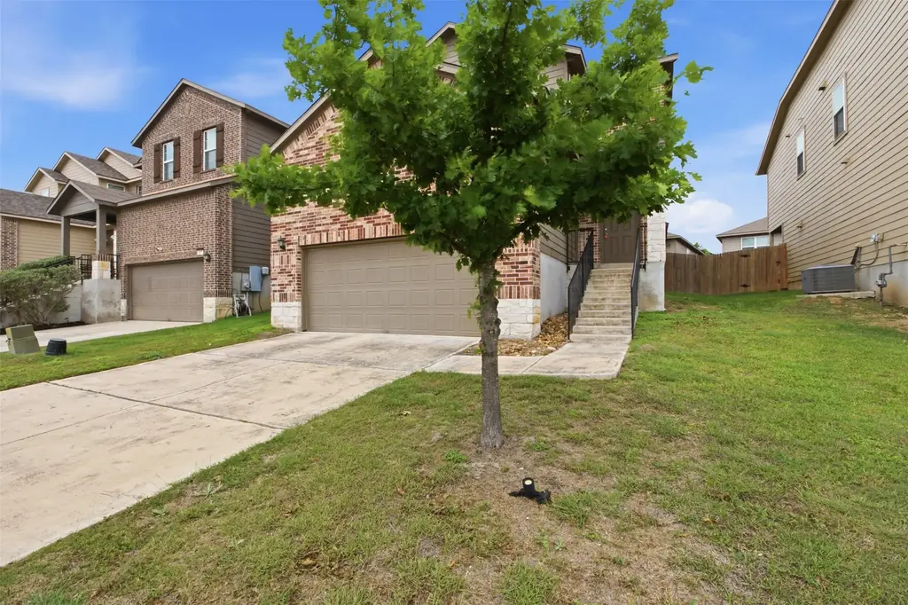 131 Lake Glen, San Marcos