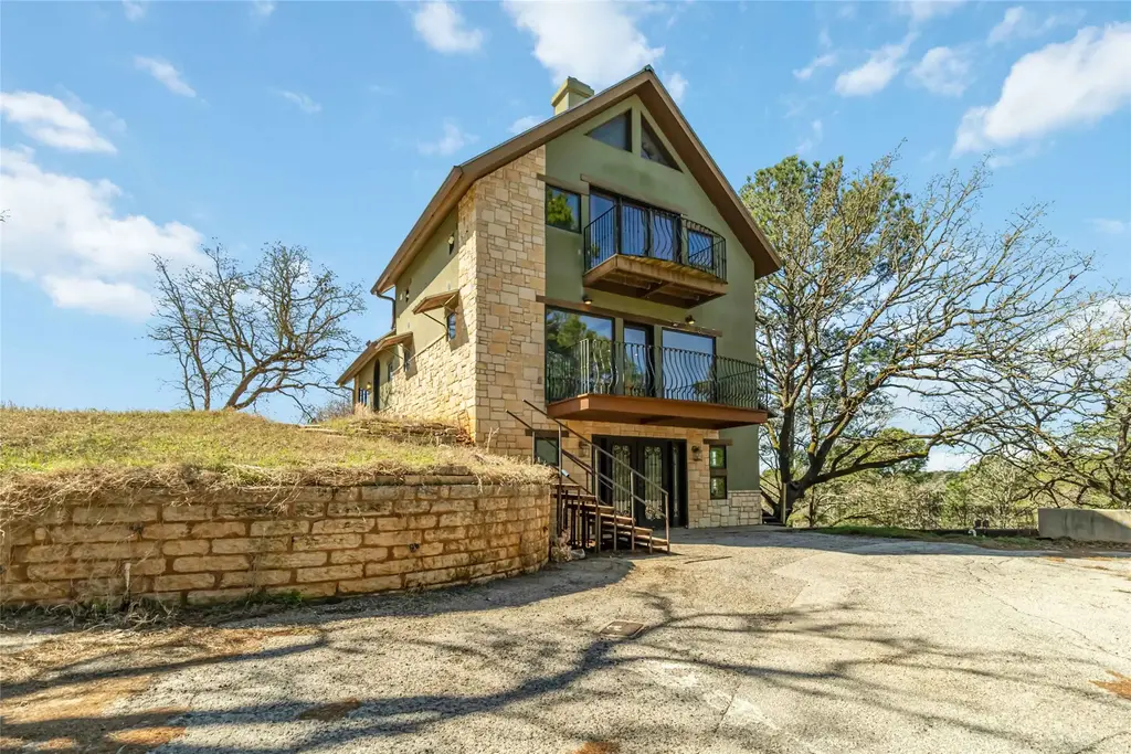 128 Kaupo Drive, Bastrop