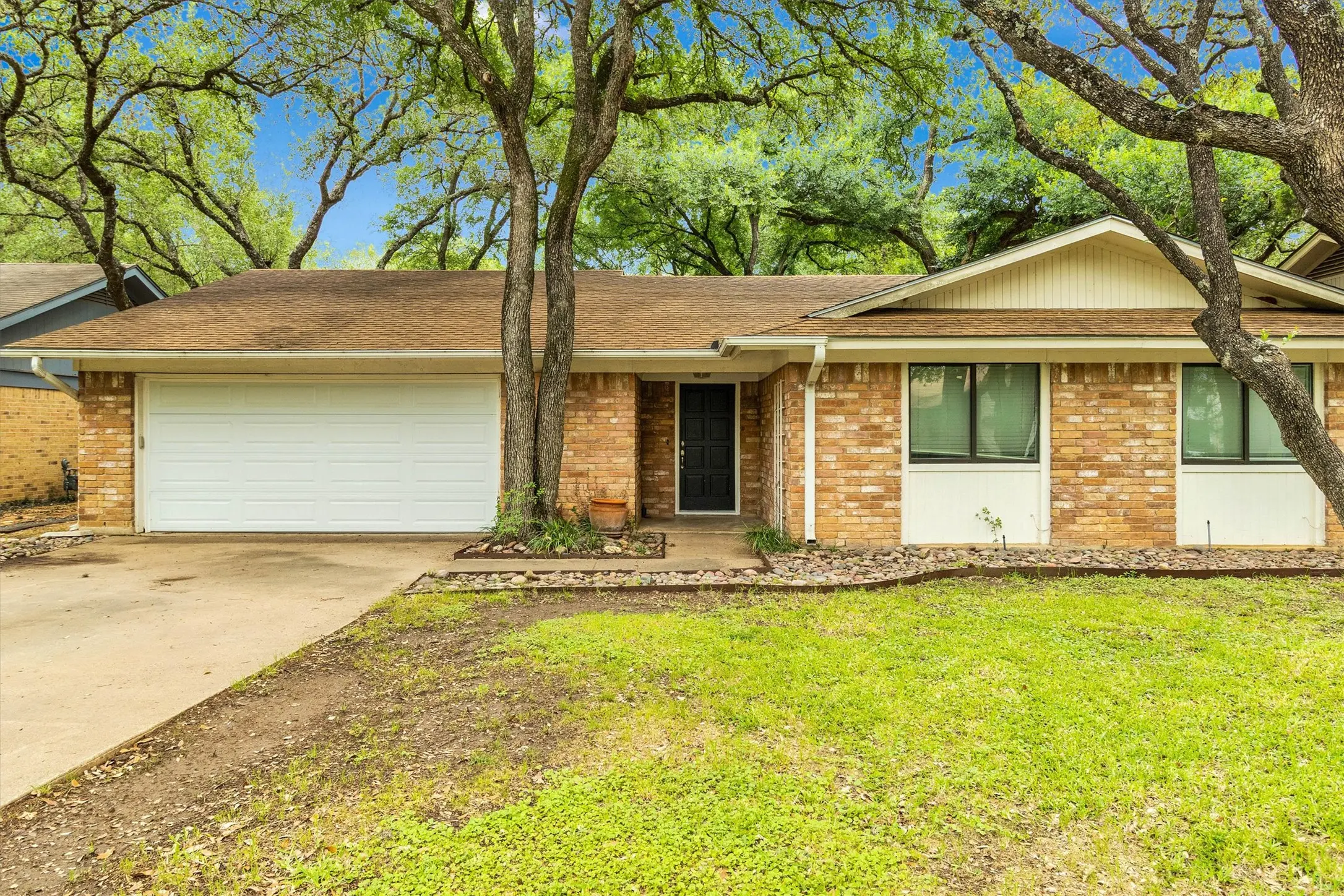 Photo of Listing #5580637