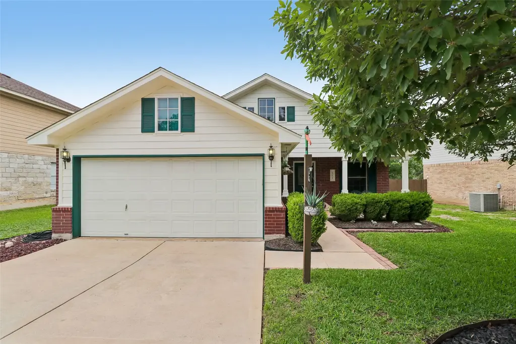 112 Kalis Cove, Buda