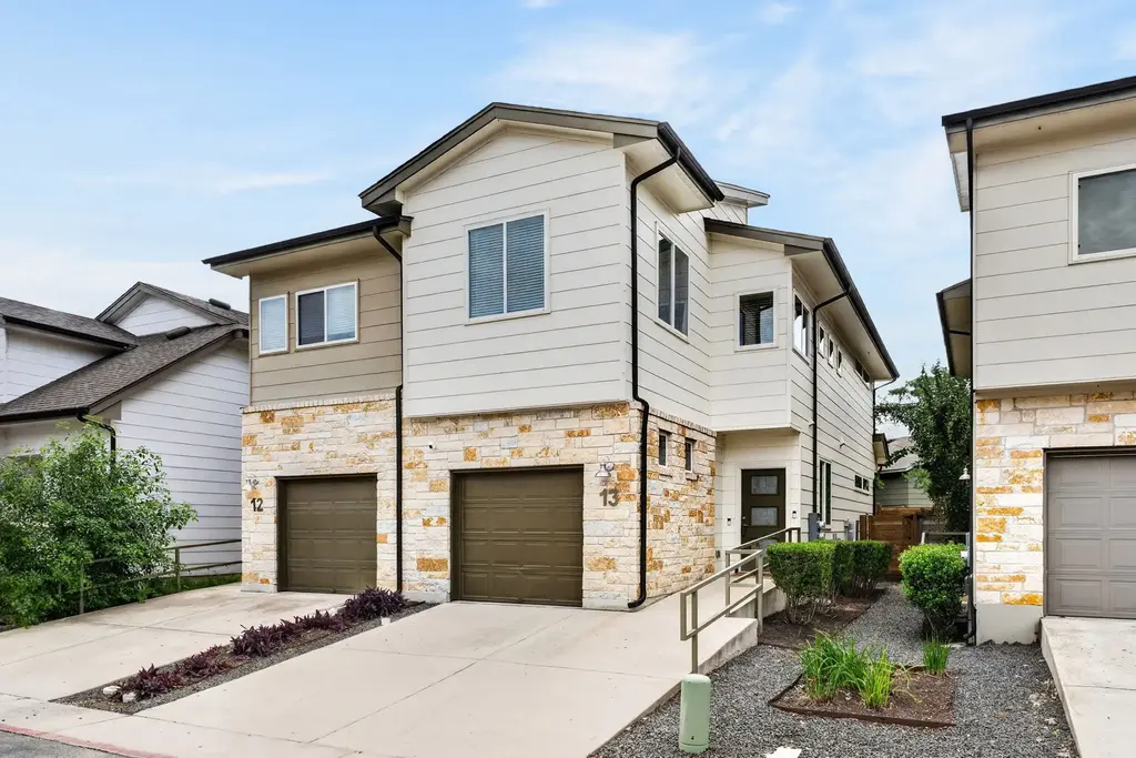 6800 Menchaca Road 13, Austin