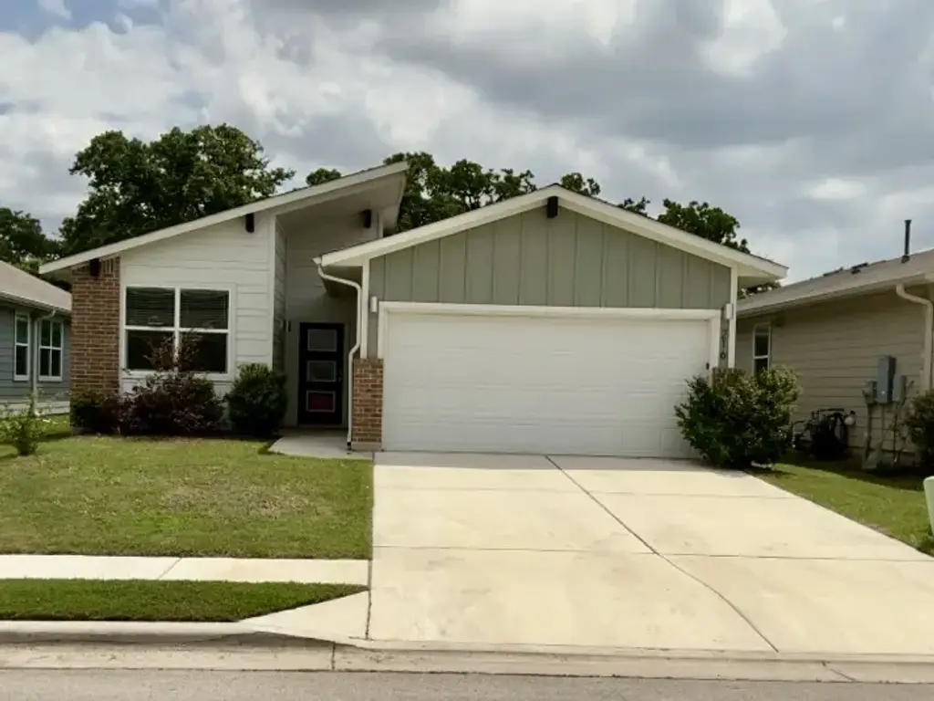 216 Shawi Pass, Leander