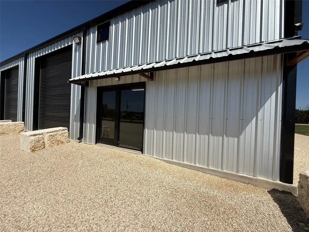 6316 Fm 2484 B, Salado