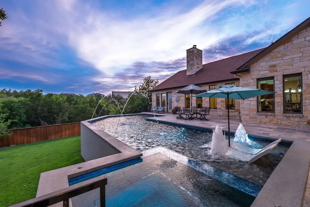 2703 Pyramid Drive, Austin