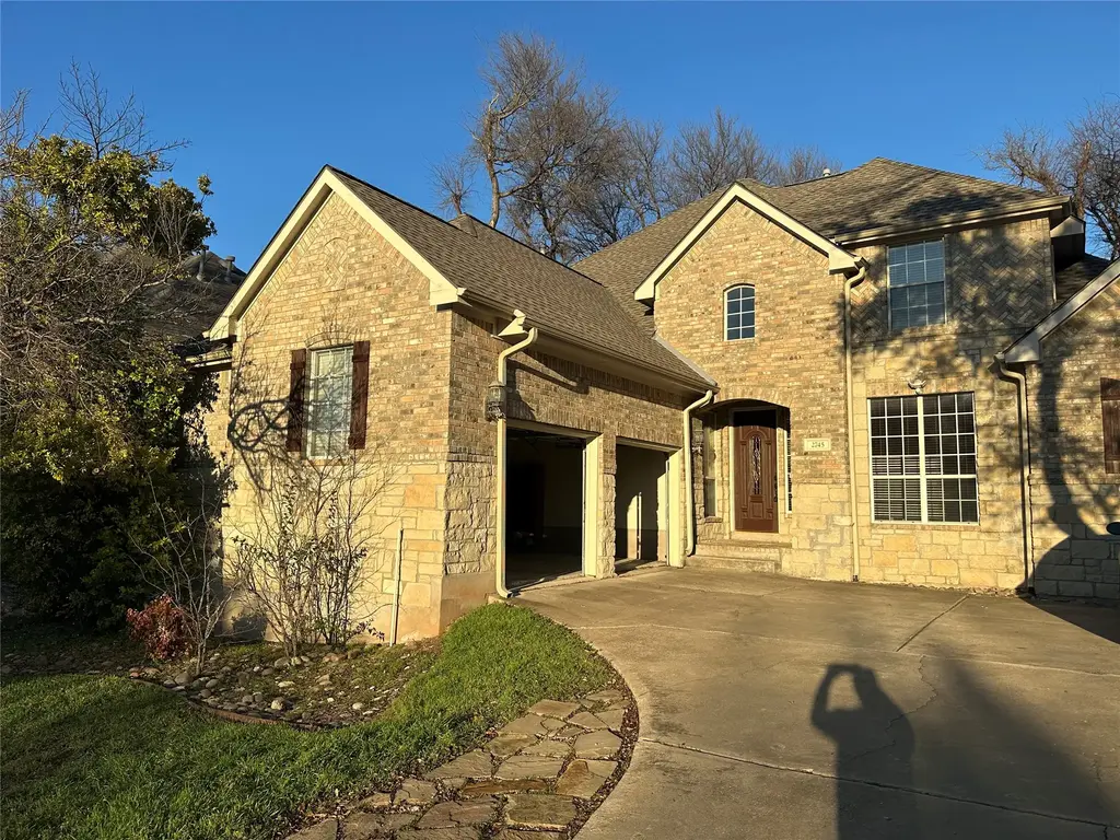 2745 Lake Forest Drive, Round Rock