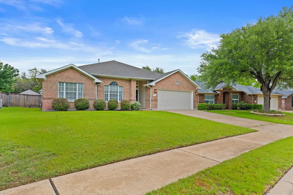 1816 White Indigo Trail, Round Rock