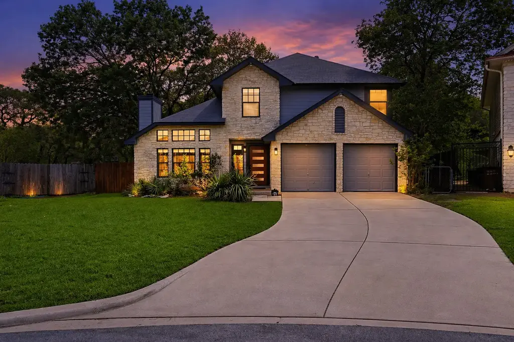 501 Kingfisher Creek Drive, Austin