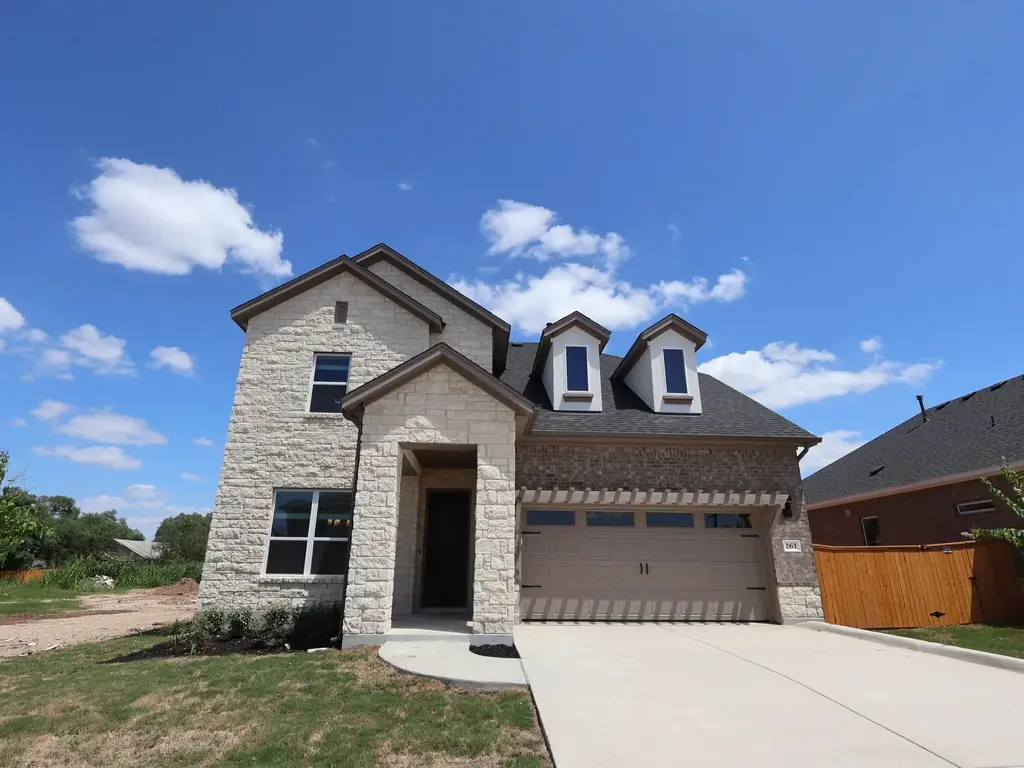 261 Callahan Loop, Buda