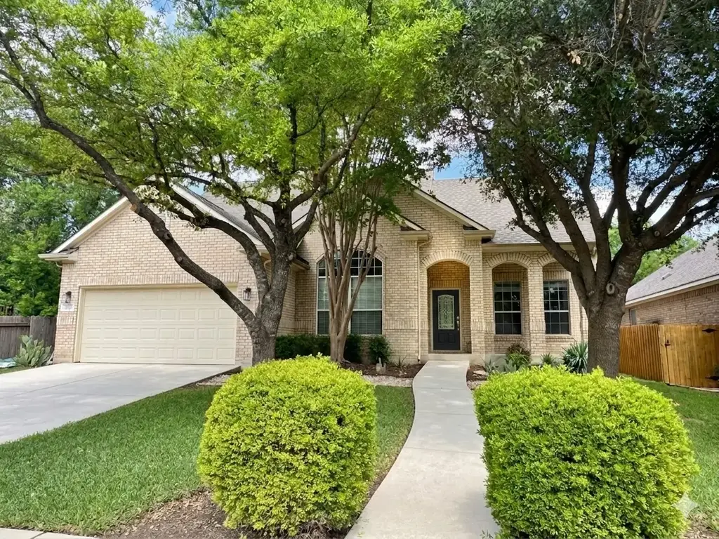 2915 Stonecreek Drive, Round Rock