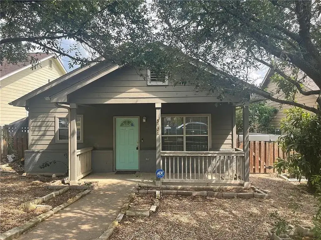 5701 Signal Point, Austin
