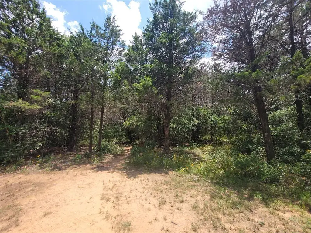 566 Herron Trail, McDade