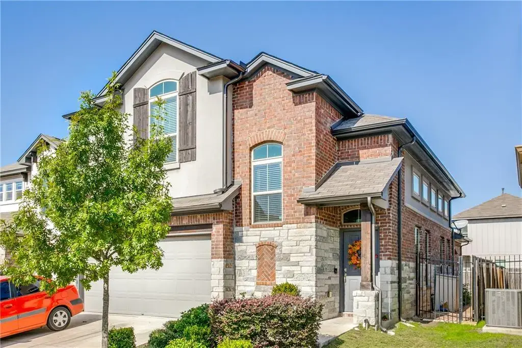 1401 Little Elm Trail 105, Cedar Park