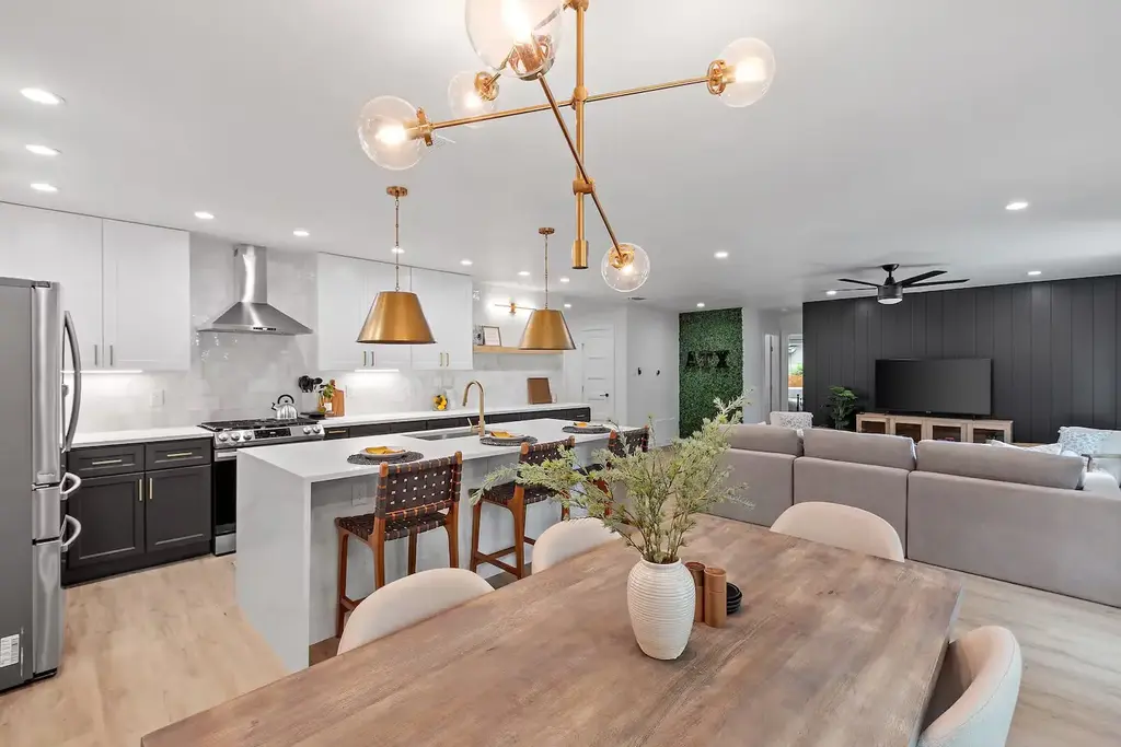 8517 Romney Road, Austin