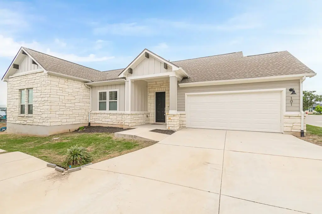 404 Eagle Drive 101, San Marcos