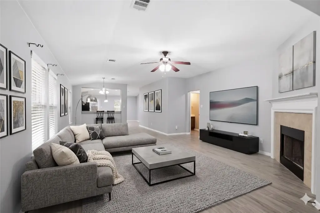 18536 Blue Pond Drive, Pflugerville