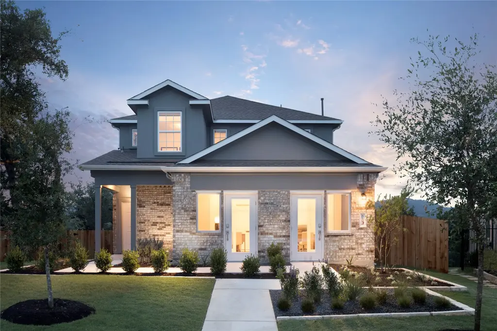 1403 Hermosa Gardens, Georgetown