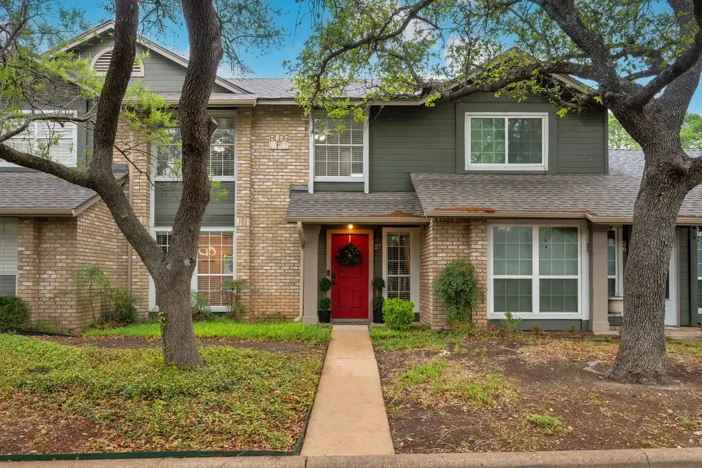 1015 E Yager Lane 27, Austin