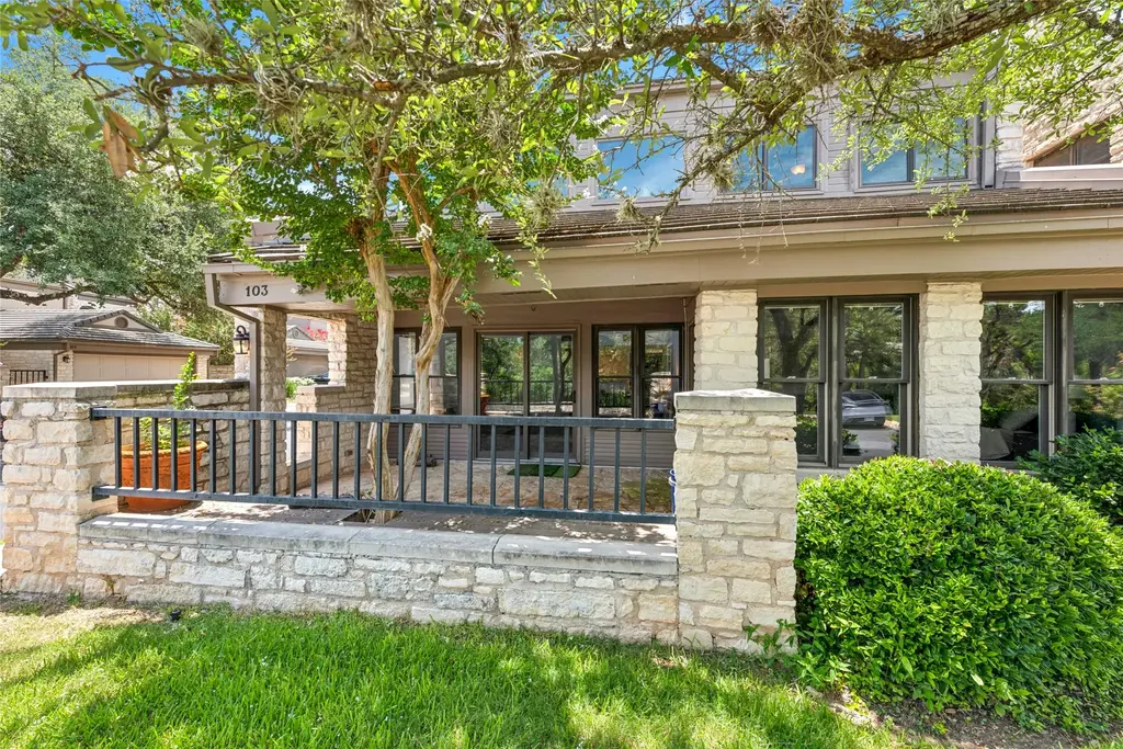 103 Birdie Drive, The Hills
