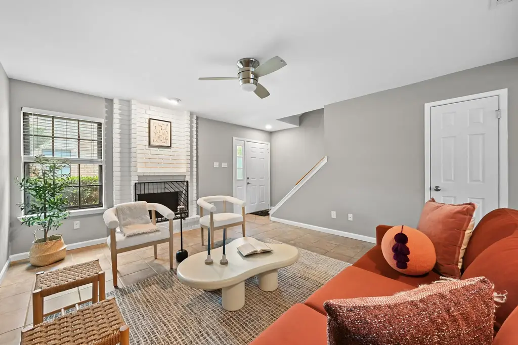 8400 Jamestown Drive 332, Austin