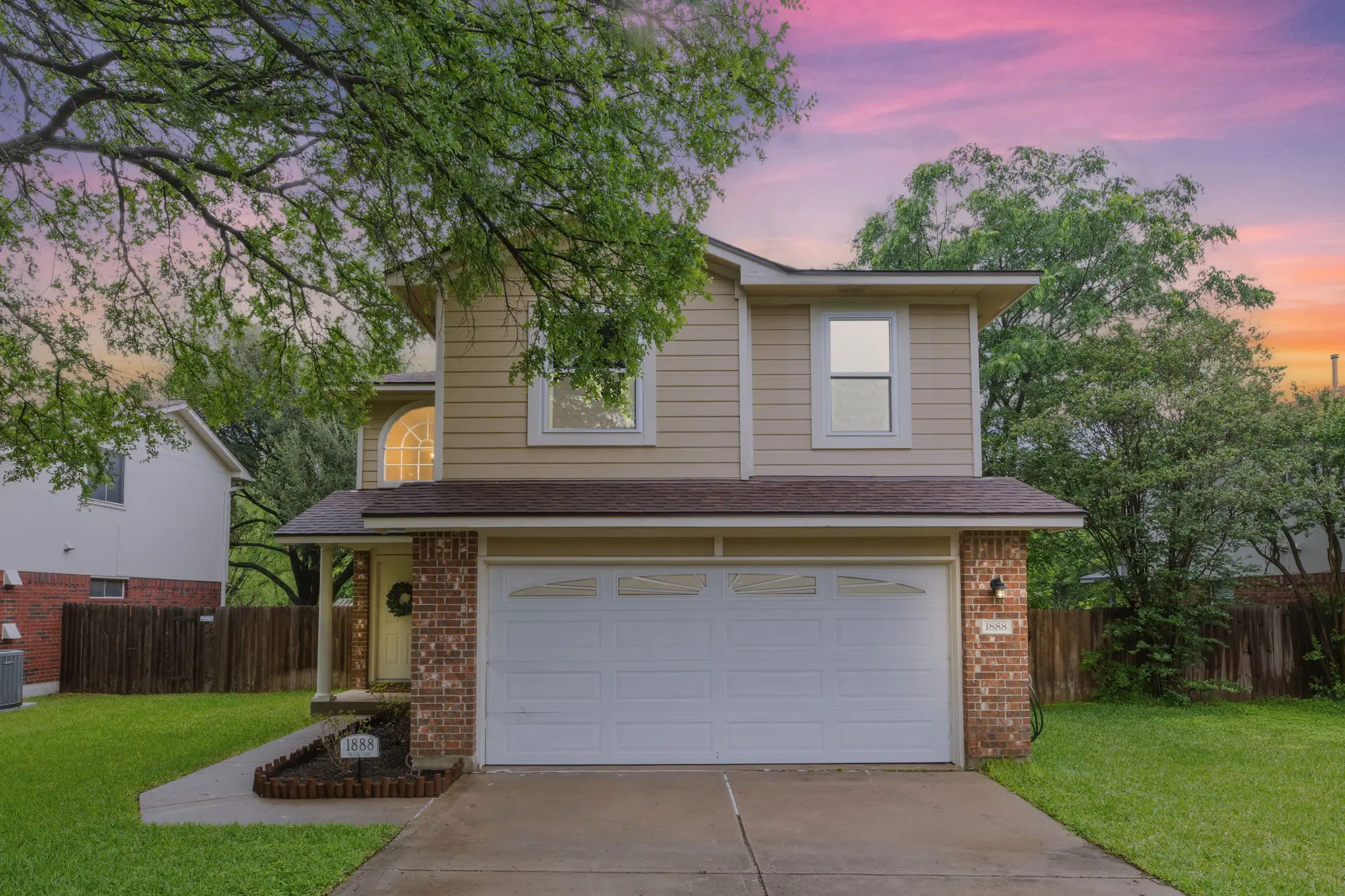 Photo of Listing #1401809