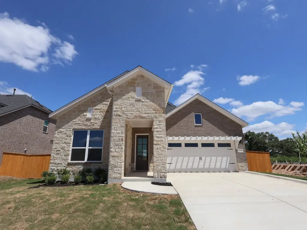 275 Callahan Loop, Buda