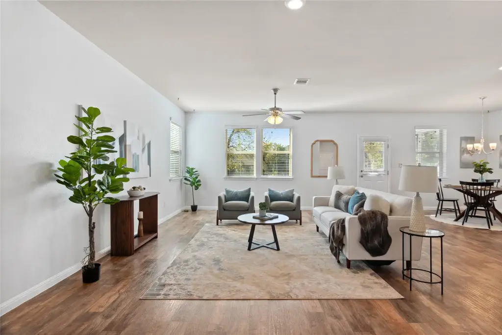 208 Callahan Lane, Leander