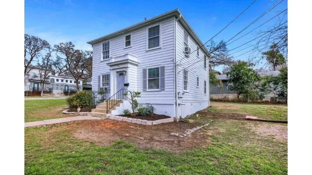 3211 Tom Green Street, Austin