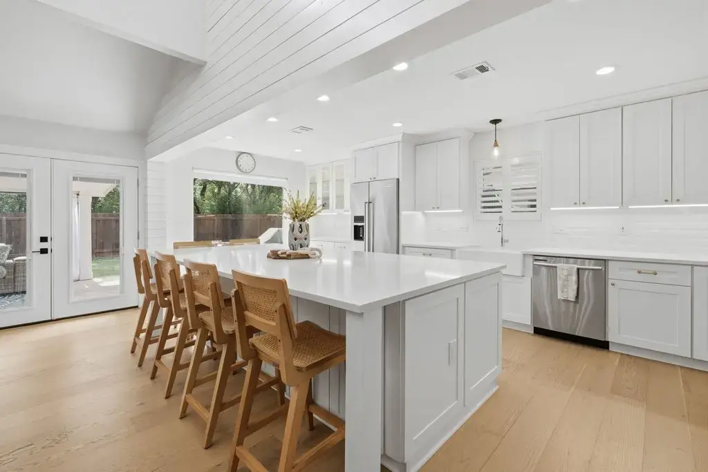 5017 Trail West Drive, Austin