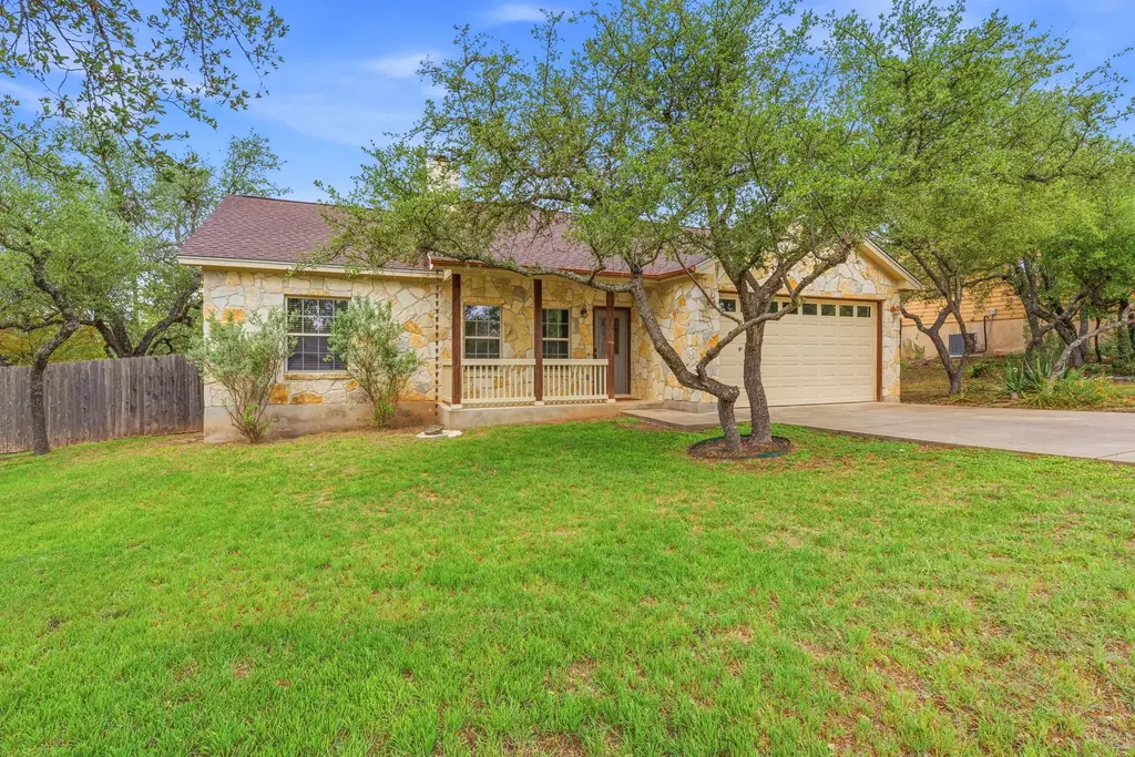 10215 Twin Lake Loop, Dripping Springs