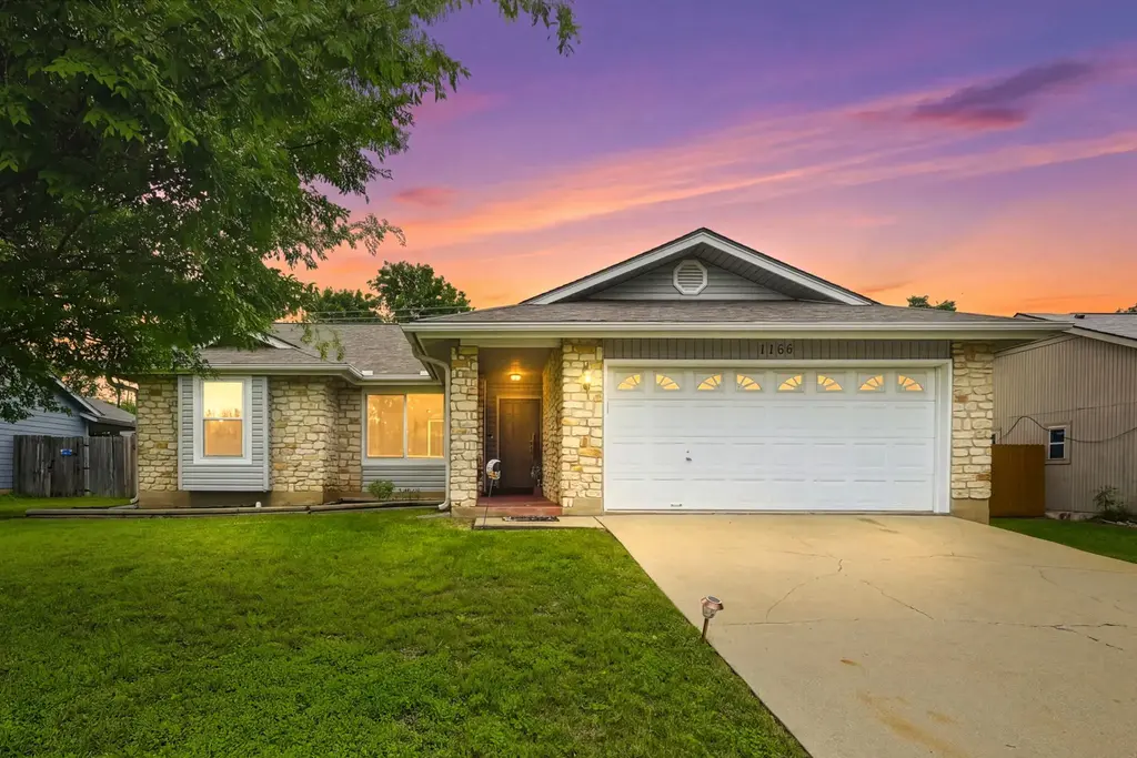 1105 Nottingham Hill Road, Round Rock