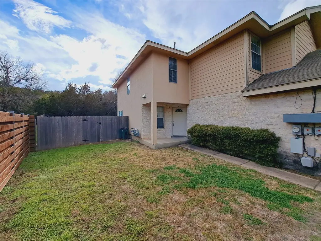 6703 Hill Oaks Drive A, Austin