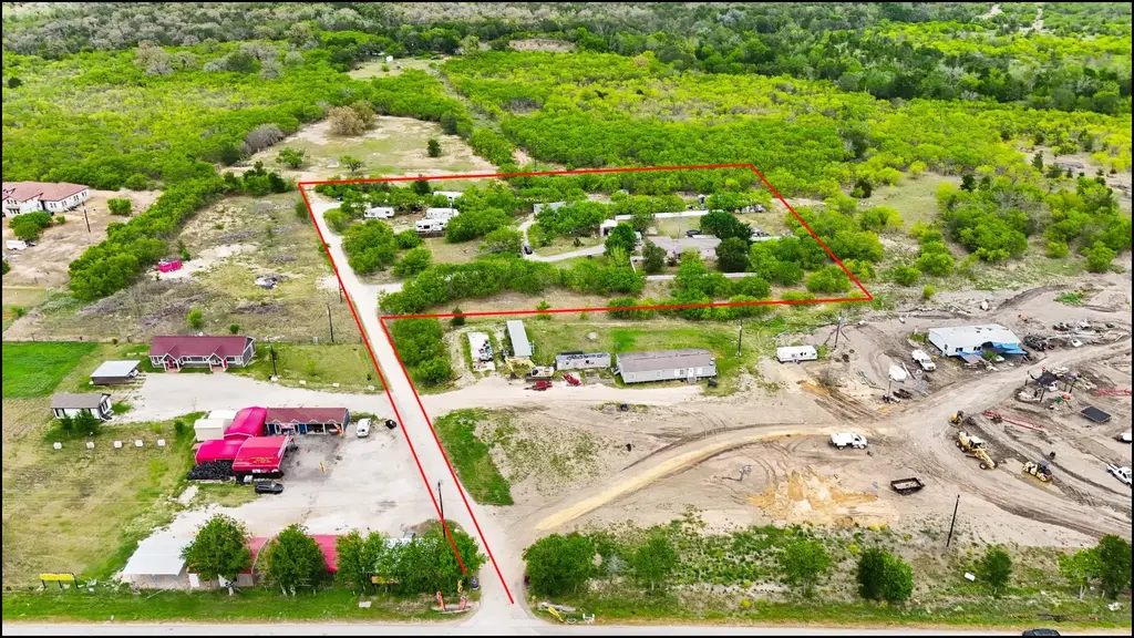 1328 State Highway 21 W, Cedar Creek