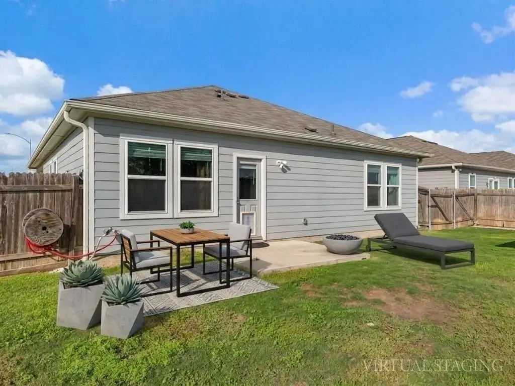 19009 Nathan Scott Way, Manor