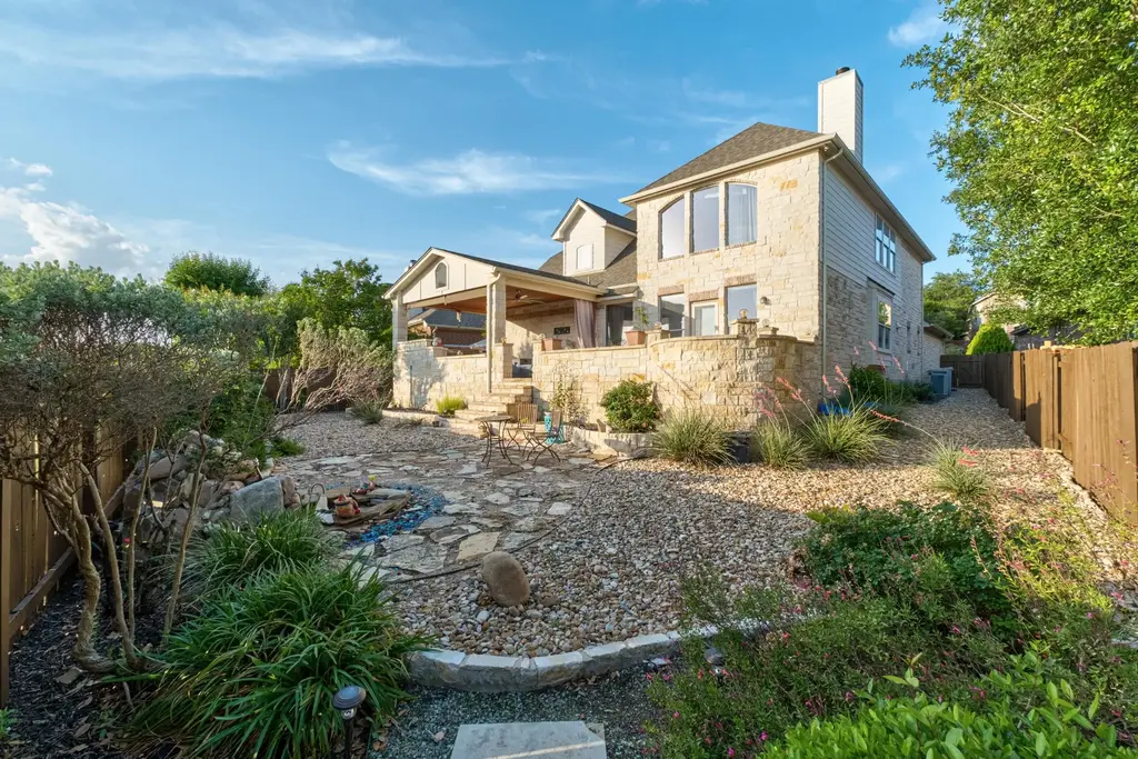 2409 Golden Gate Park, Austin