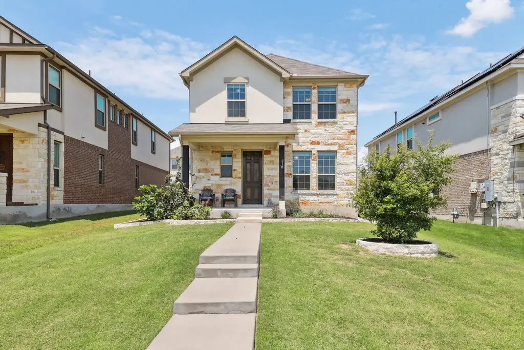 2204 Land Grant Way, Round Rock